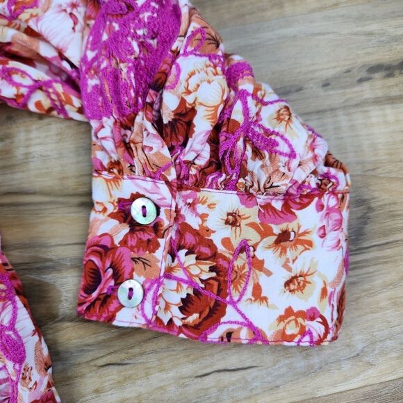 🩵Tru Luxe Jeans Pink Embroidered Floral Print Buttoned 3/4 Sleeve Top Small - Picture 8 of 12